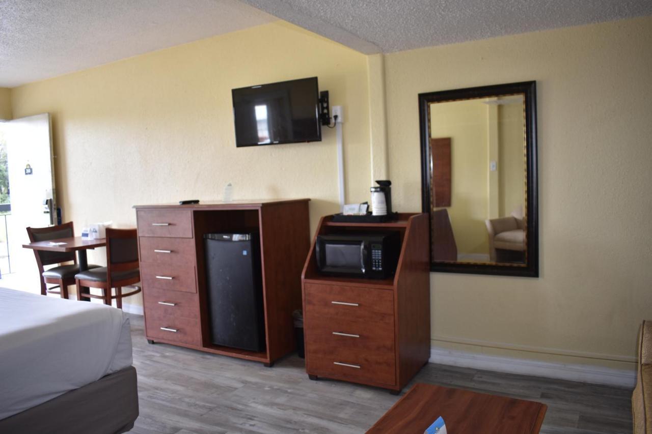 Days Inn By Wyndham Wildwood I-75 Ngoại thất bức ảnh