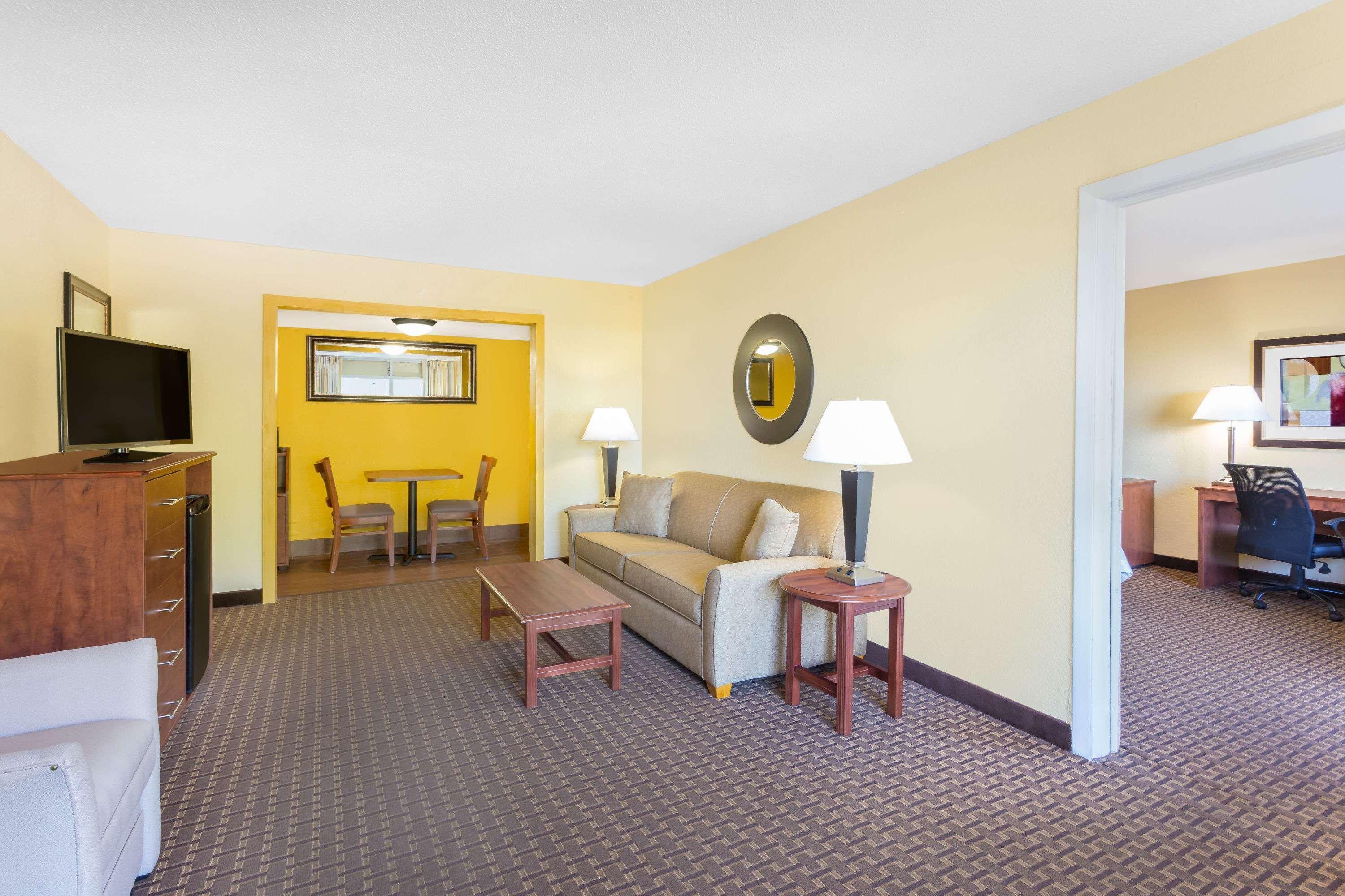 Days Inn By Wyndham Wildwood I-75 Ngoại thất bức ảnh