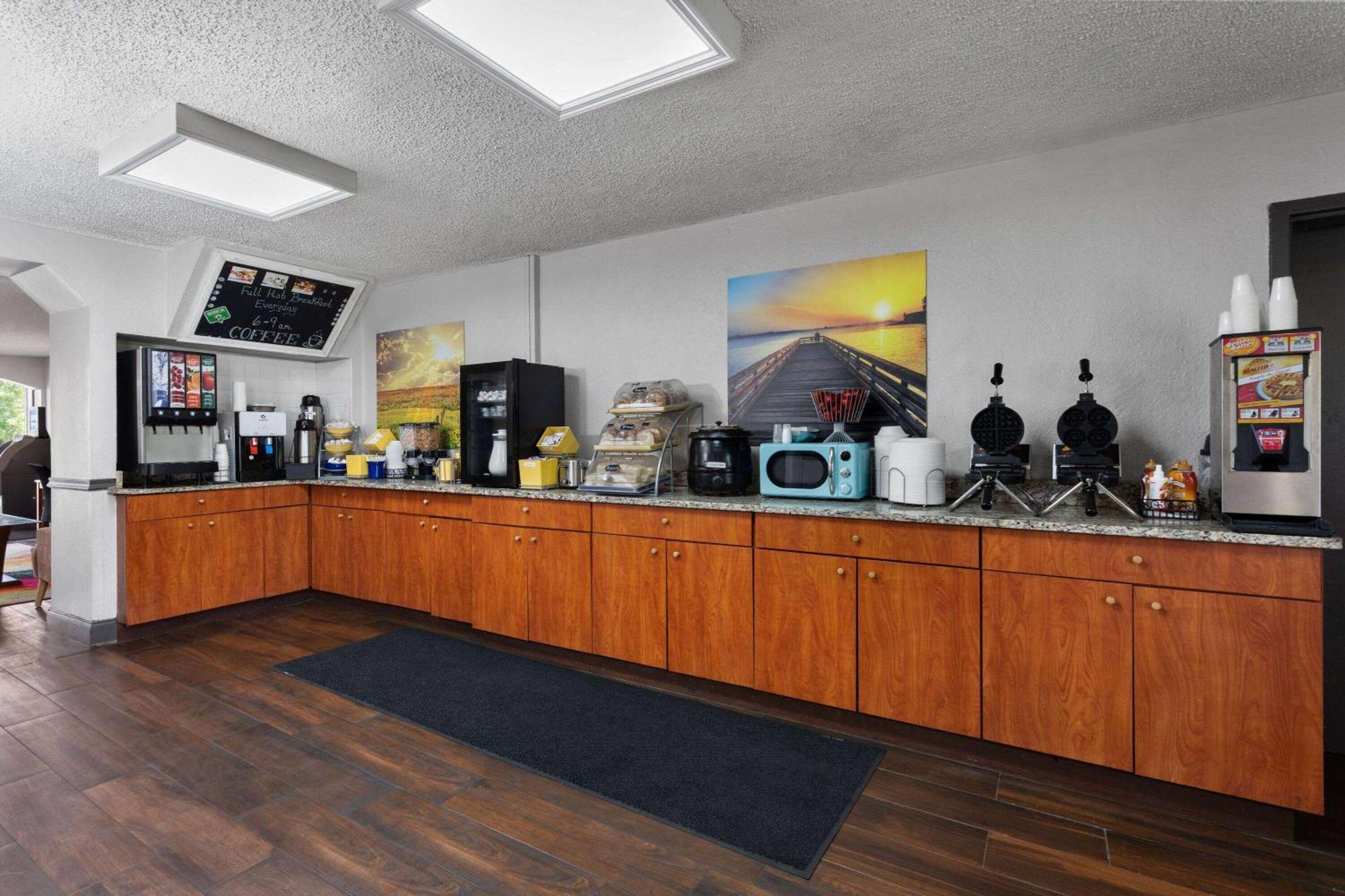 Days Inn By Wyndham Wildwood I-75 Ngoại thất bức ảnh