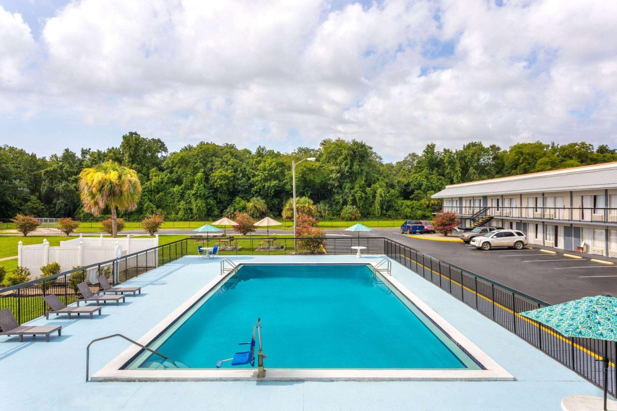 Days Inn By Wyndham Wildwood I-75 Ngoại thất bức ảnh
