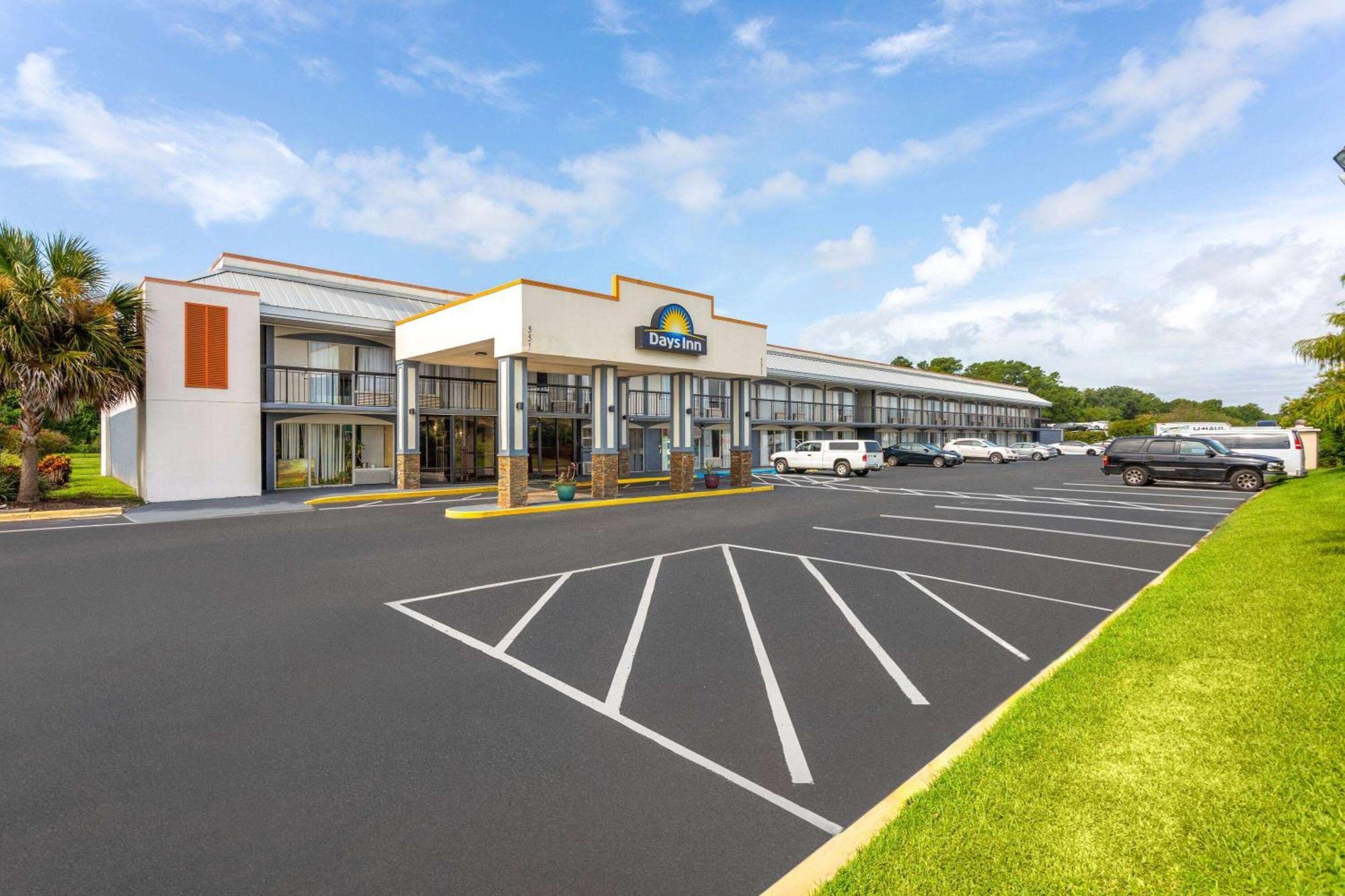 Days Inn By Wyndham Wildwood I-75 Ngoại thất bức ảnh